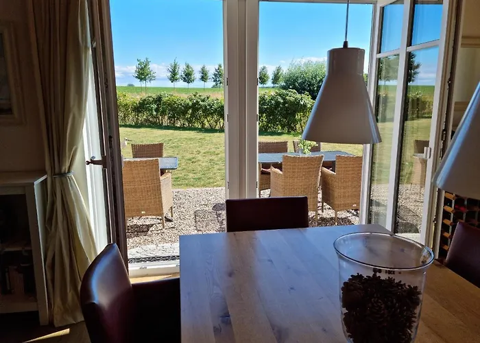 Feriehus Ostsee-wellnesslandhaus Mit Sauna, Jacuzzi, Innenwhirlpool